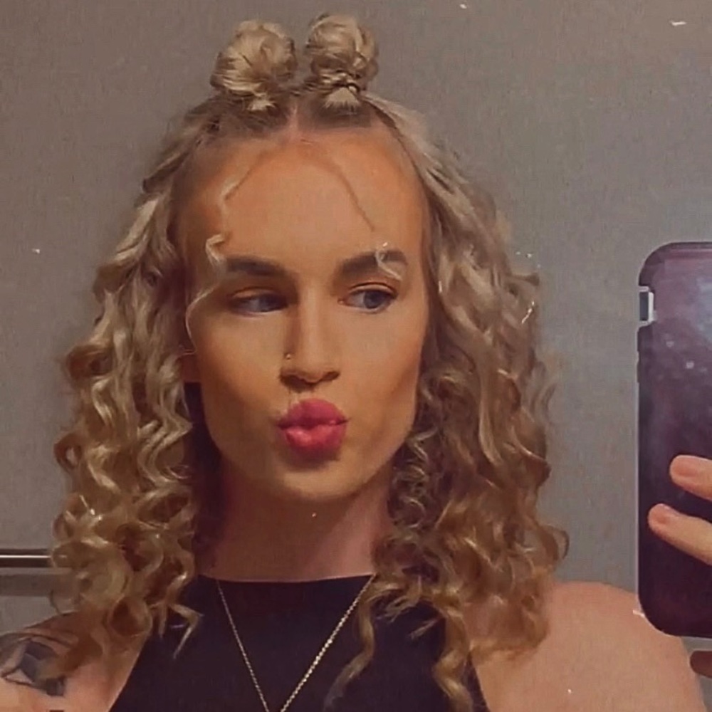 Meet your Posher, Shaina